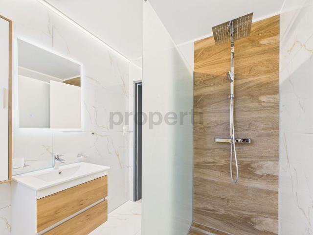 Light flooded 3 room apartment with terrace in Rietheim