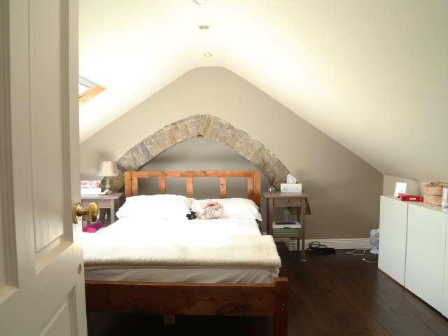 Light room in 4 bedroom apartment in Terenure, Dublin