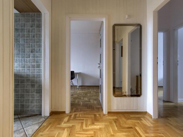Light single bedroom in Frascati