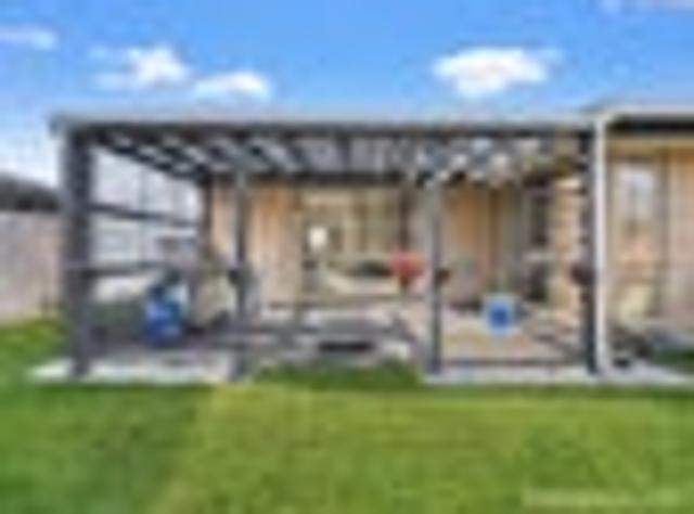 Light, Space & Easy Family Living close to city