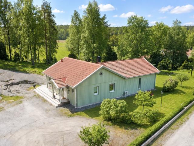 Lihagsvägen 8