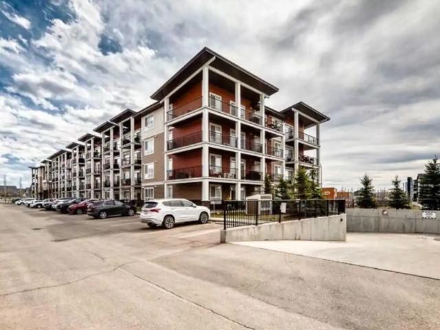 Like New 2 Bed, 2 Bath Condo | A/C | Underground Parking & Storage