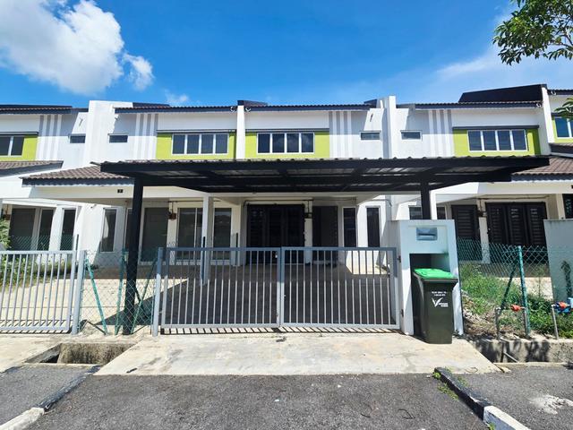 LIKE NEW TAMAN RESIDENSI MESRA 1 GURUNUnit Siap Awning Grill