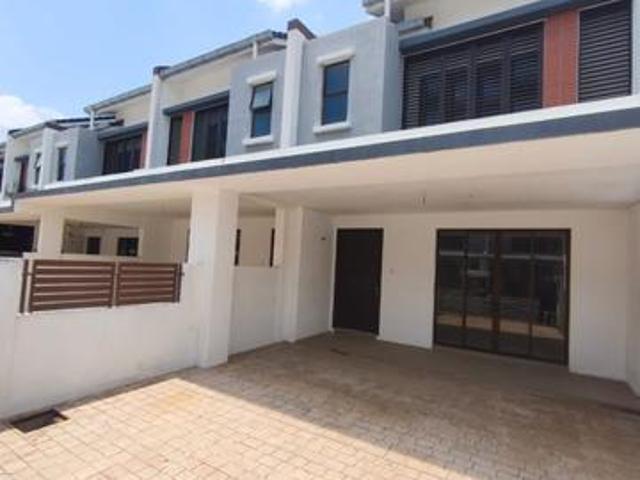 LIKE NEW Teres Puncak Bestari 2 KITCHEN CABINET MUST VIEW