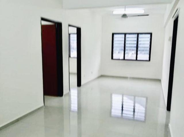LIKE NEW Refurbish Unit Pangsapuri Wira Damai Pinggiran BATU CAVES