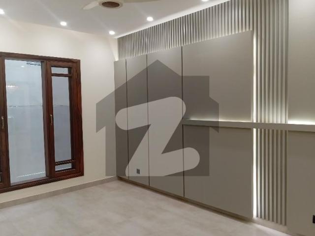 Like Brand New 300 Yards Bungalow For Rent DHA Phase 4