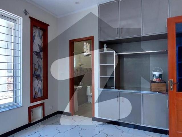 Like brand new house in g 13/1 investor price g 13/1