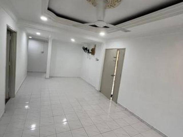 Lily Jasmine Apartment Tampoi 3bed2bath