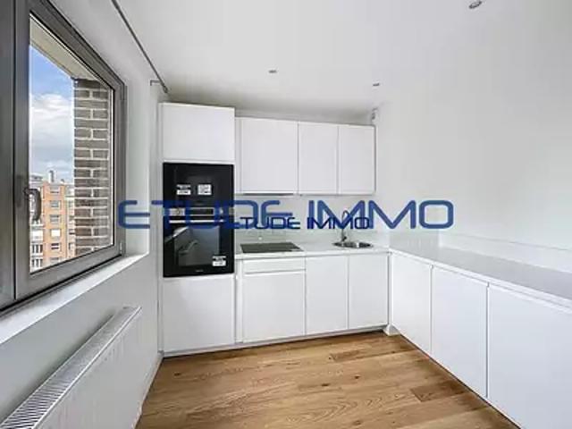 Lille 59000 Achat / Vente appartement 2 pièces t2 au dernier étage cave