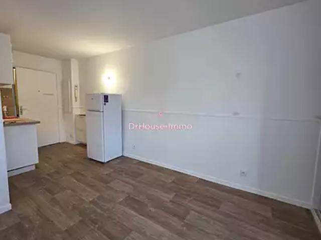 Lille 59000 Location appartement 1 pièce t1 au dernier étage