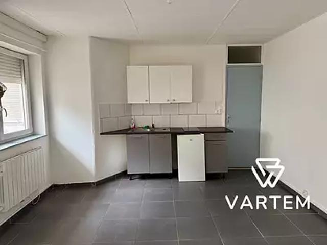 Lille 59000 Location appartement 1 pièce t1 au dernier étage