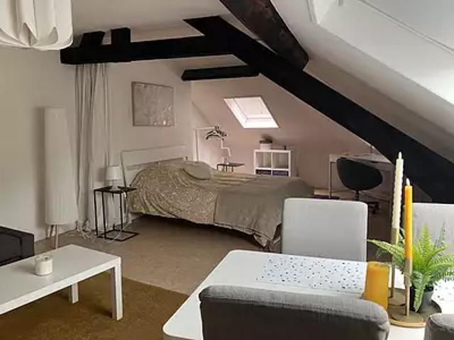 Lille 59000 Location appartement 1 pièce t1 au dernier étage