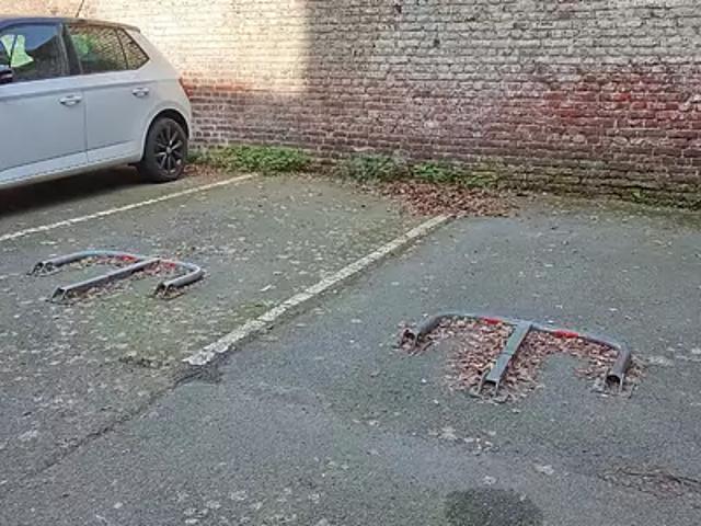 Lille 59800 Location parking au dernier étage