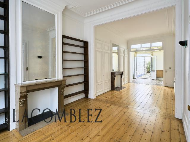 Lille Vauban Esquermes: Belle demeure 6 chambres et extérieur !