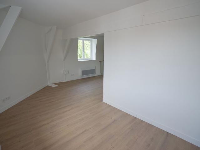 LILLE APPARTEMENT T2