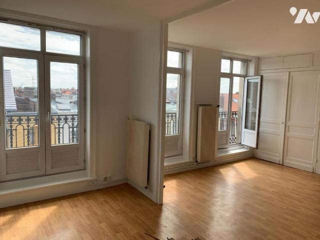 LILLE CENTRE T2 48m² dernier étage