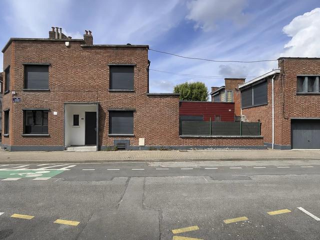 Lille CHR/Oscar Lambret Immeuble de rapport à vendre 10 pièces Cour Cave Garage à vélos