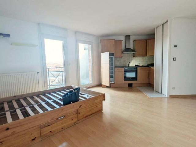 LILLE Cormontaigne, Beau studio de 32 m² vendu avec parking