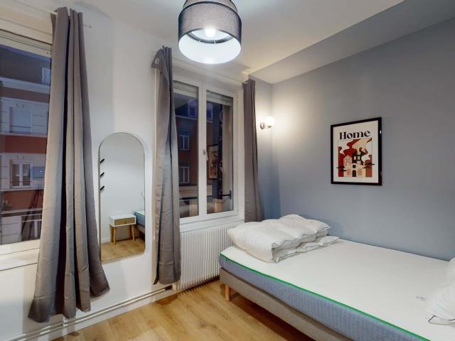 Lille Isly 1 Private Room 3