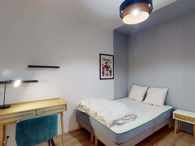 Lille Isly 1 Private Room 5