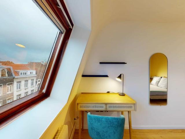 Lille Isly 3 — Chambre Privée 1