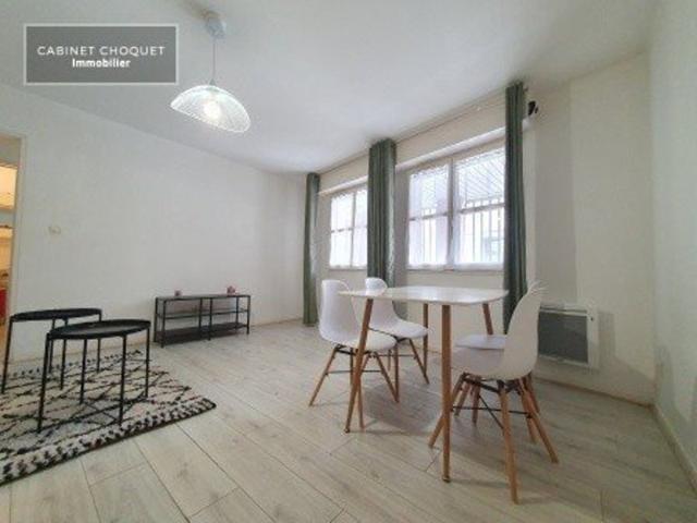 LILLE PROX RUES GAMBETTA SOLFERINO COMMERCES METROS GAMBETTA REPUBLIQUE F2 MEUBLE Disponible de suite