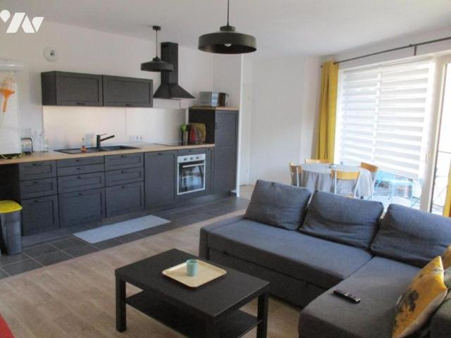 Lille rue Malpart prox porte de Paris, bel apt T2 meublé 52m2, balcon.890€ et 55€ ch+ stat 50€