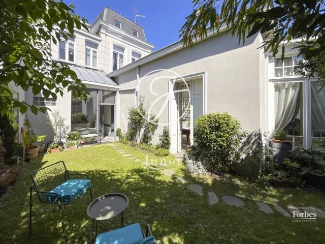Lille SAINT MAURICE Maison à vendre 270m² 6 chambres Jardin Garage