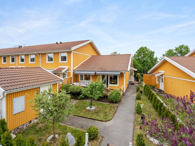 Lillies väg 11