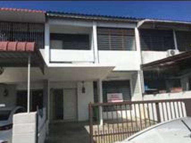 Lip Sin Garden double storey terrace house