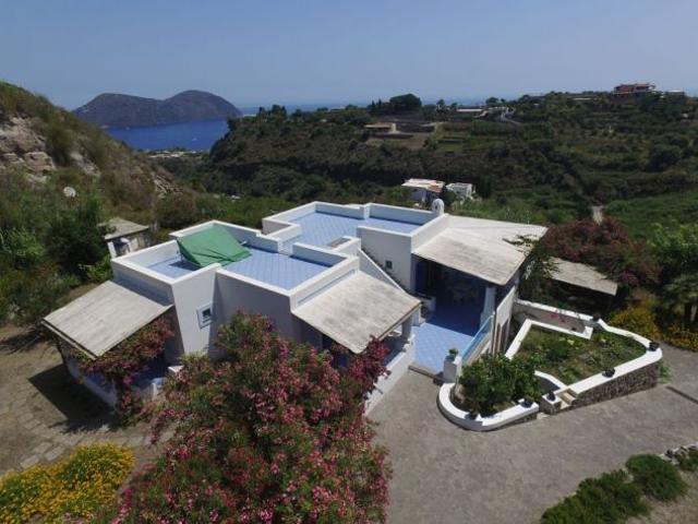Lipari Isole Eolie,rif. 365 localit Capistello, prestigiosa villa panoramica