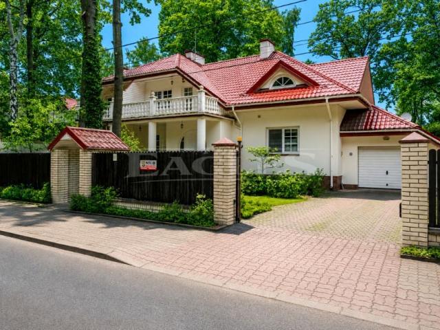Lipowa 16 195 m², Warszawa