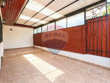 Lista para habitar! Casa en la florida | 3 Dormitorios por 140000. 00 en La Florida