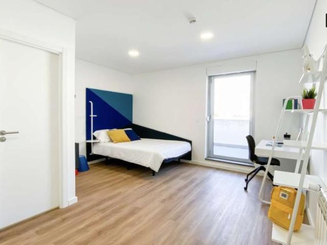 Lisbon Lisbon 1500 185 92875629