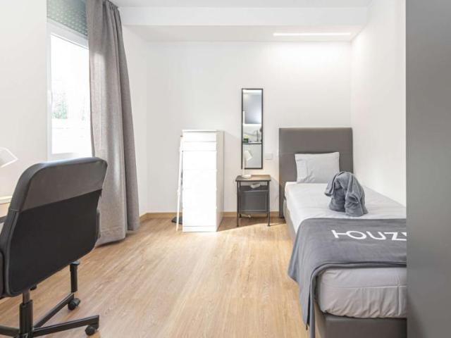 lisbon lisbon 1750 142 102664549