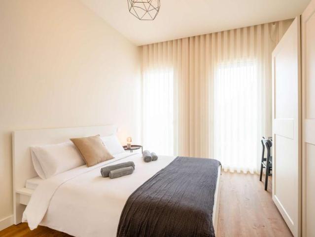lisbon lisbon 1900 267 101735443