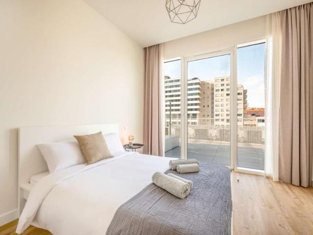 lisbon lisbon 1900 267 101817923