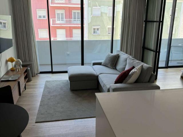 Lisbon Lisbon 1070 016 89127850