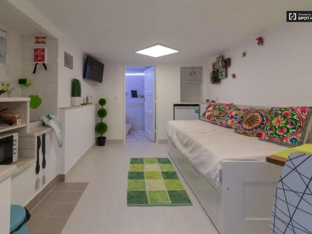 lisbon lisbon 2775 LS101842696