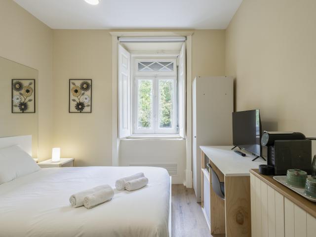 LISBON UPTOWN ROOMS by Homing