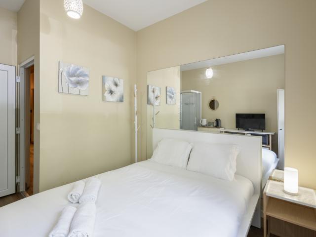 LISBON UPTOWN ROOMS III by Homing