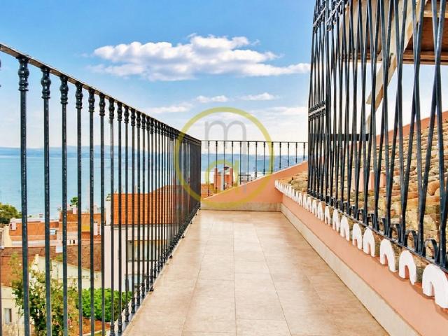 LISBOA / ESTRELA ap. T2 sala 75m2 c/ TERRAÇO vista rio TEJO Lisboa › Estrela