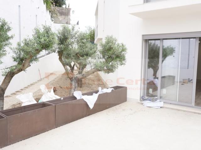 LISBOA / LUMIAR: Condomínio Luxo. Apartamento de 4 assoalhadas, Terraço privativo, Varandas, Garagem