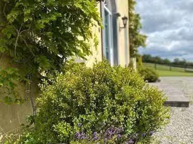 Lisheenaheltia Lodge, Lisheen, Glennamaddy, Co. Galway, F45 TX65