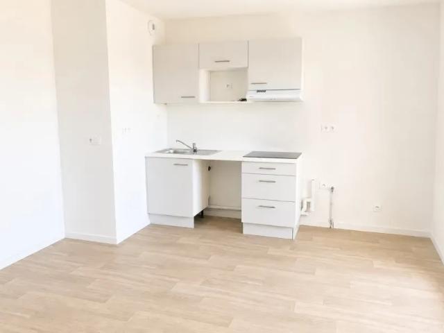 L'Isle d'Abeau Appartement 2 pièces 42.4 m²