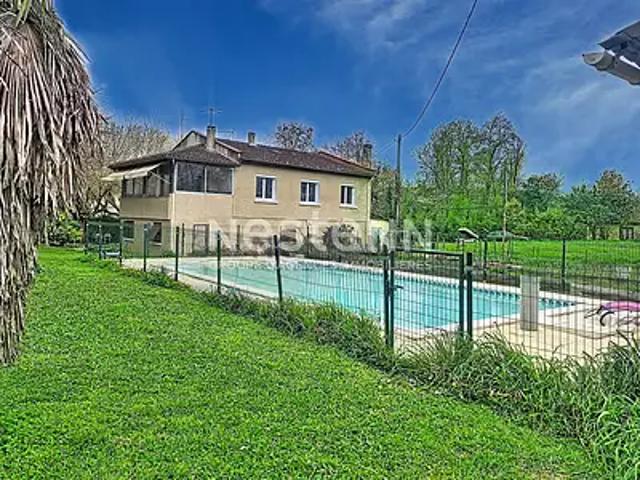 L'Isle de Noé 32300 Achat / Vente maison 10 pièces t10 piscine parking