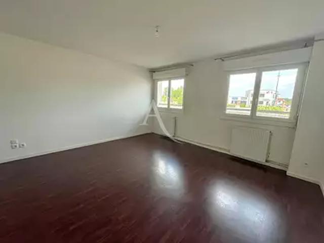 L'Isle Jourdain 32600 Location appartement 3 pièces t3 cave parking