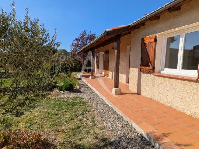 L'Isle Jourdain Location Maison 32