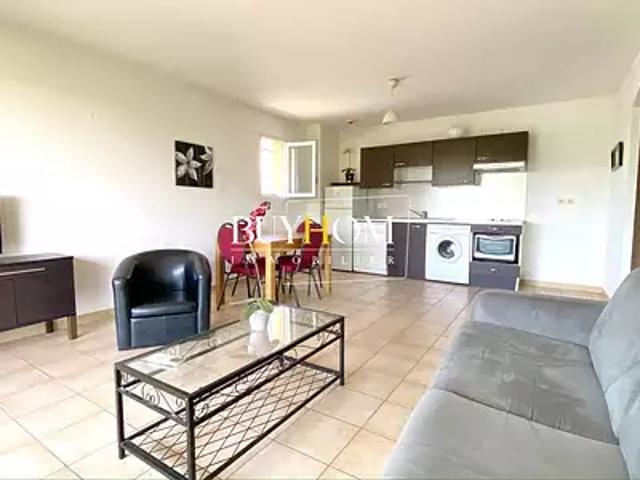 L'Isle sur la Sorgue 84800 Achat / Vente appartement 2 pièces t2 au dernier étage