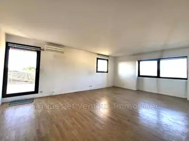 L'Isle sur la Sorgue 84800 Achat / Vente appartement 3 pièces t3 au dernier étage terrasse